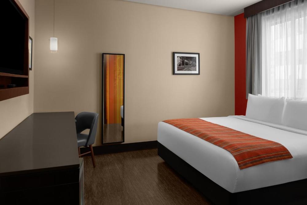SIRTAJ – Beverly Hills Image 25