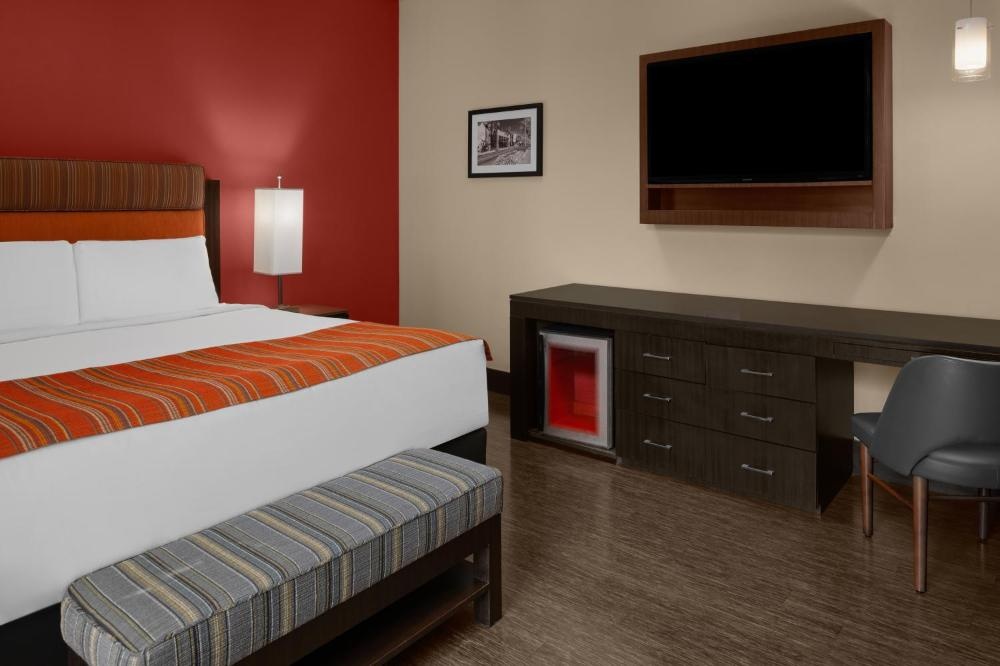 SIRTAJ – Beverly Hills Image 66