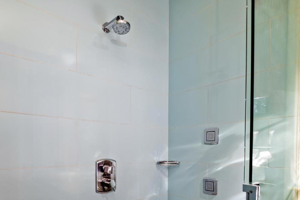 SIRTAJ – Beverly Hills